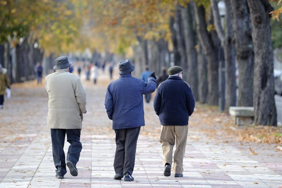 Prevenir accidentes en adultos mayores en la calle